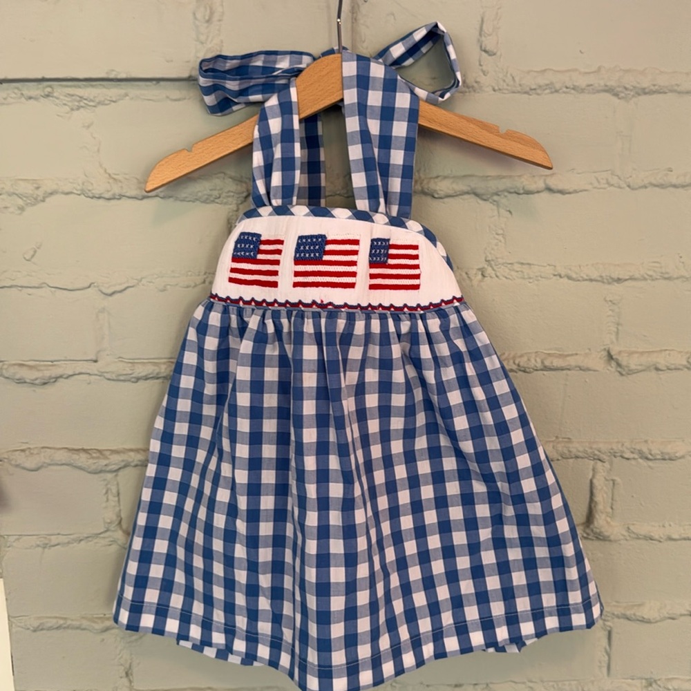 NEW Smocked Auctions Fourth Of July Matching Set
Size 4T